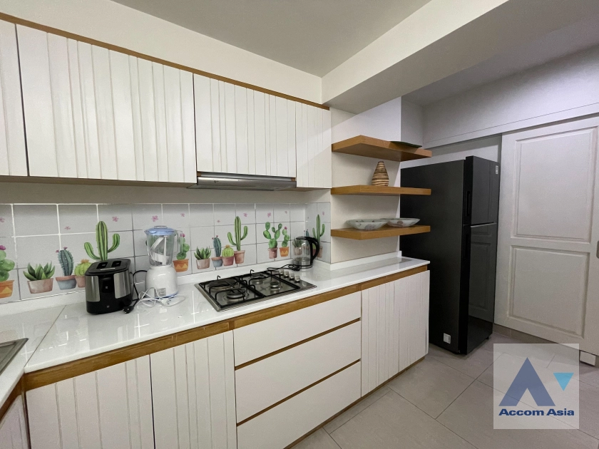 7  4 br Townhouse for rent and sale in Sukhumvit ,Bangkok BTS Ekkamai AA33995