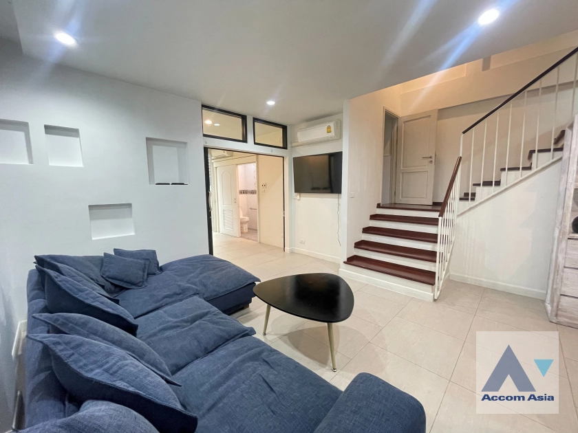  1  4 br Townhouse for rent and sale in Sukhumvit ,Bangkok BTS Ekkamai AA33995