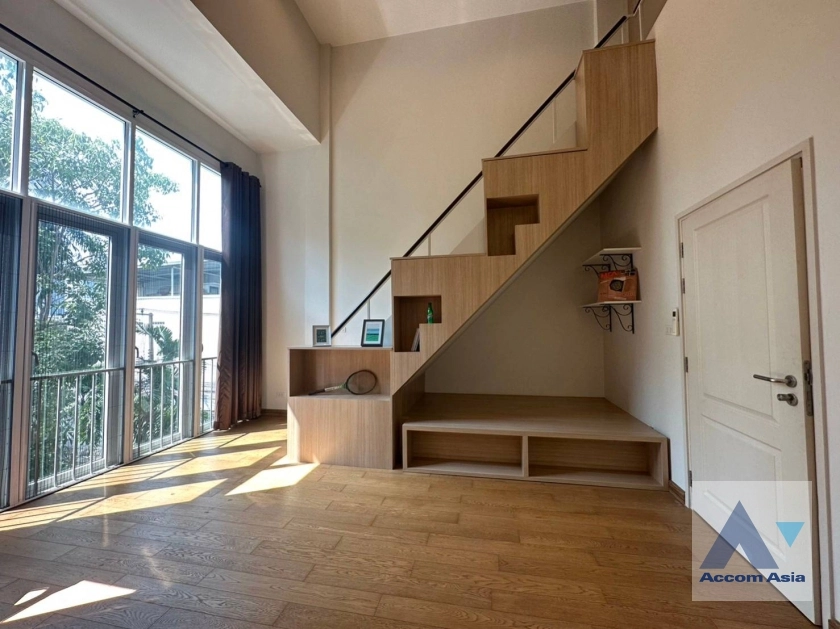 7  3 br Townhouse For Rent in Sukhumvit ,Bangkok BTS Ekkamai AA33996