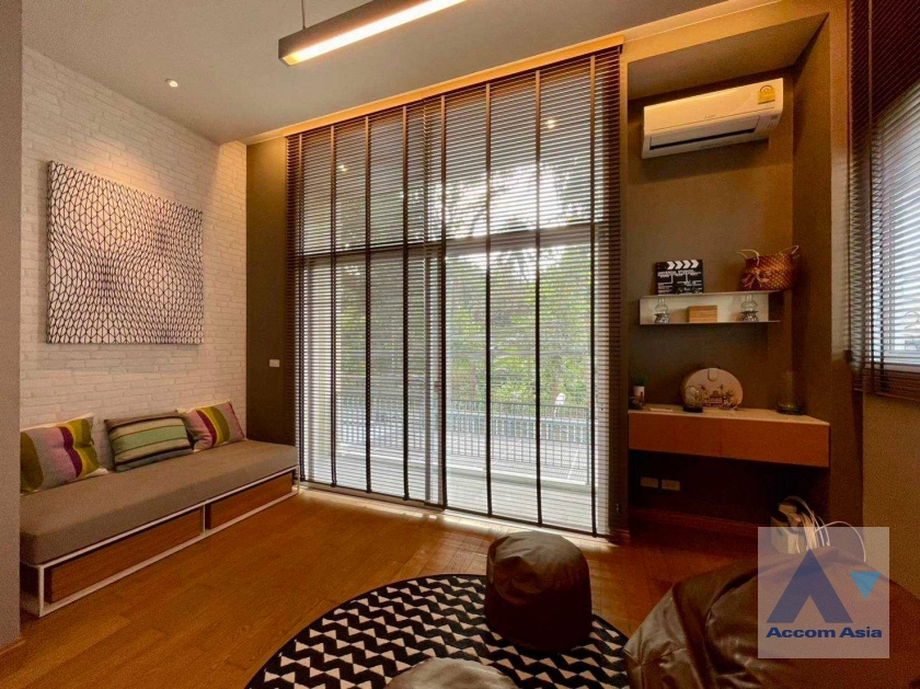 10  3 br Townhouse For Rent in Sukhumvit ,Bangkok BTS Ekkamai AA33996