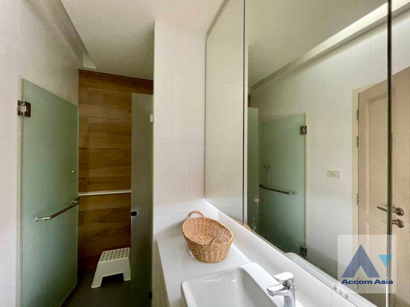 20  3 br Townhouse For Rent in Sukhumvit ,Bangkok BTS Ekkamai AA33996