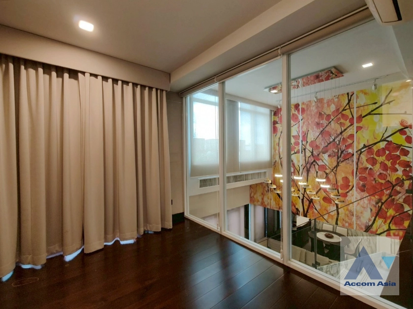 16  3 br Condominium for rent and sale in Sathorn ,Bangkok MRT Khlong Toei at Maestro 01 Sathorn Yenakat AA34008