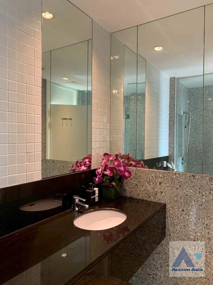 25  4 br Apartment For Rent in Ploenchit ,Bangkok BTS Ploenchit at Elegance and Traditional Luxury AA34018