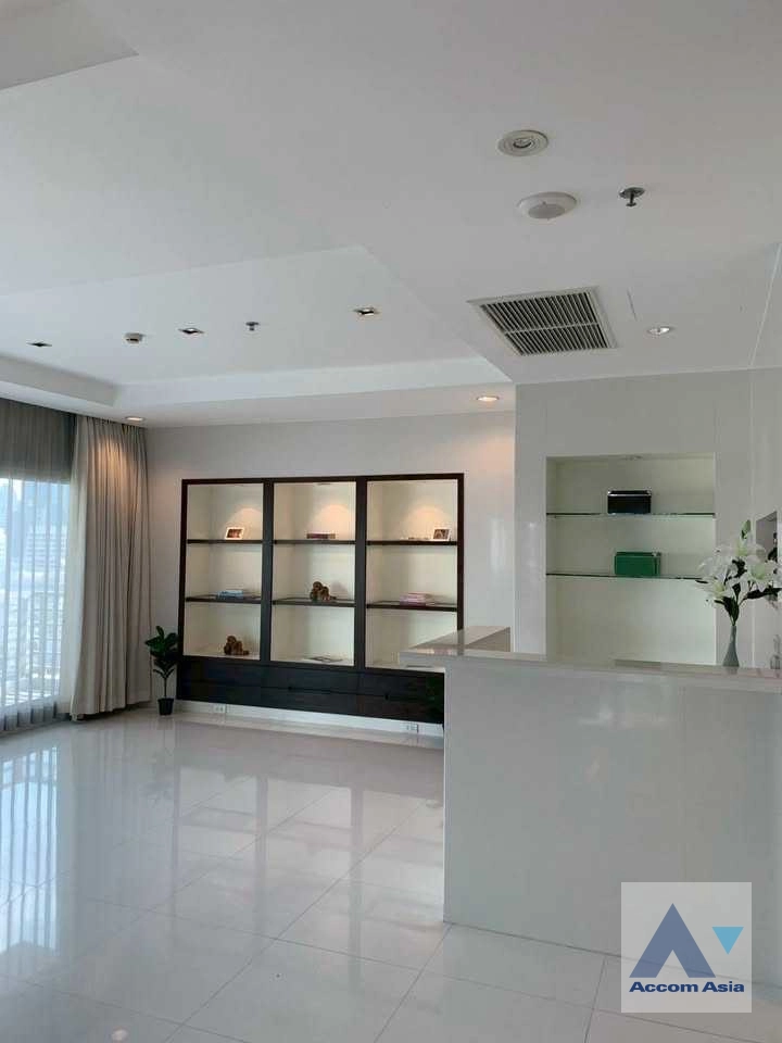 9  4 br Apartment For Rent in Ploenchit ,Bangkok BTS Ploenchit at Elegance and Traditional Luxury AA34018