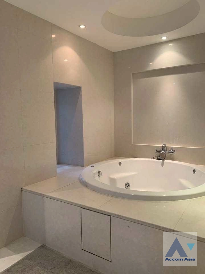 28  4 br Apartment For Rent in Ploenchit ,Bangkok BTS Ploenchit at Elegance and Traditional Luxury AA34018