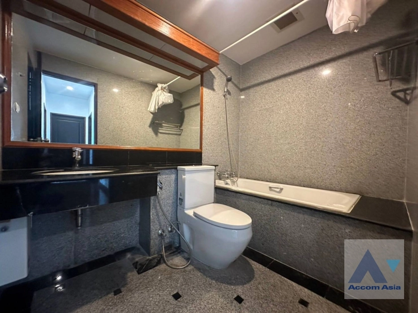 18  3 br Condominium For Rent in Ploenchit ,Bangkok BTS Chitlom at Grand Langsuan AA34021