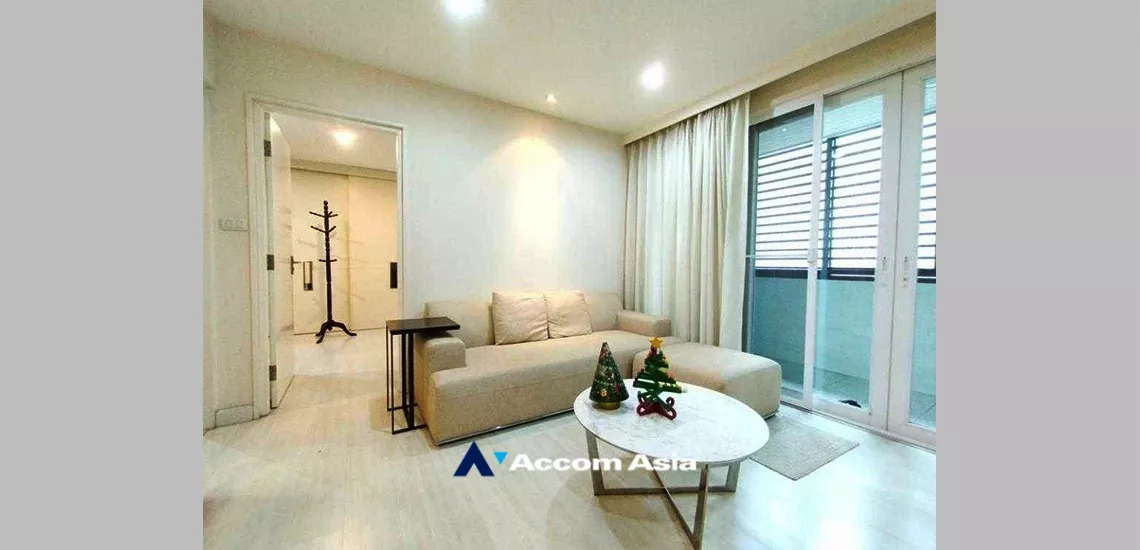  1  2 br Condominium For Sale in Charoen Nakhon ,Bangkok BTS Krung Thon Buri at The Bangkok Sathorn Taksin AA34022