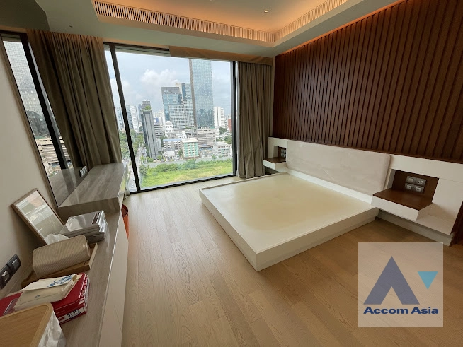 5  1 br Condominium for rent and sale in Ploenchit ,Bangkok BTS Ploenchit at Sindhorn Tonson AA34037