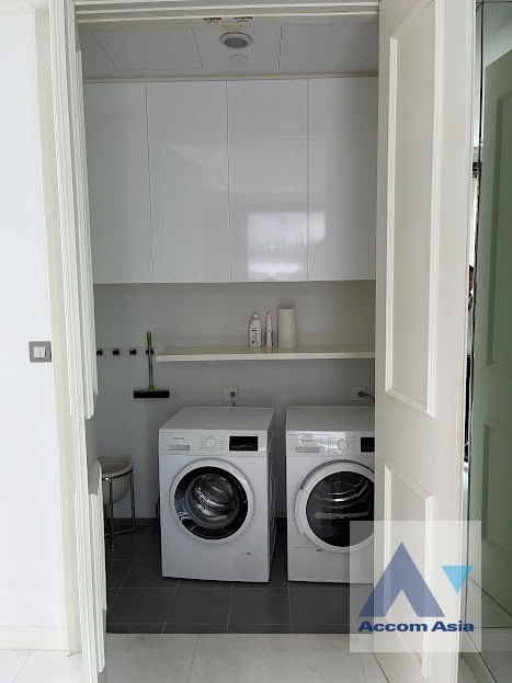 16  1 br Condominium for rent and sale in Ploenchit ,Bangkok BTS Ploenchit at Sindhorn Tonson AA34037