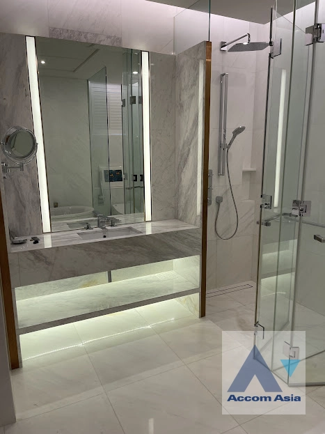 13  1 br Condominium for rent and sale in Ploenchit ,Bangkok BTS Ploenchit at Sindhorn Tonson AA34037