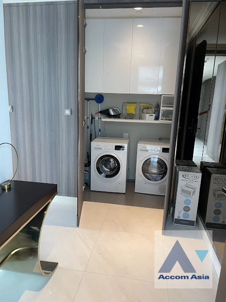 17  2 br Condominium for rent and sale in Ploenchit ,Bangkok BTS Ploenchit at Sindhorn Tonson AA34038