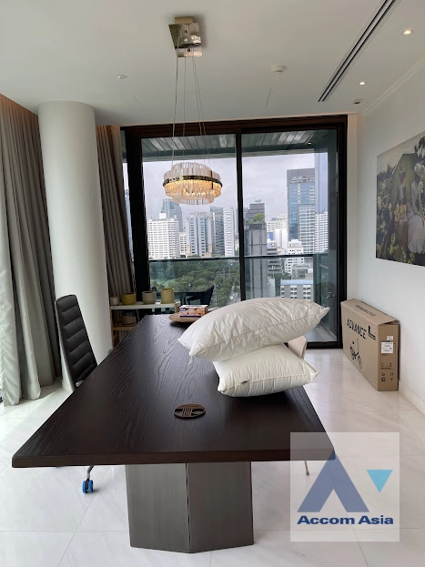 6  2 br Condominium for rent and sale in Ploenchit ,Bangkok BTS Ploenchit at Sindhorn Tonson AA34038