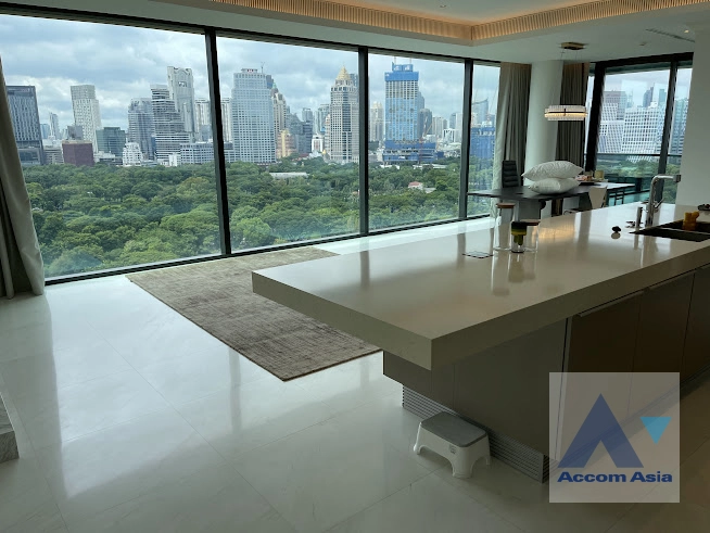 Corner Unit | Sindhorn Tonson Condominium  2 Bedroom for Sale & Rent BTS Ploenchit in Ploenchit Bangkok