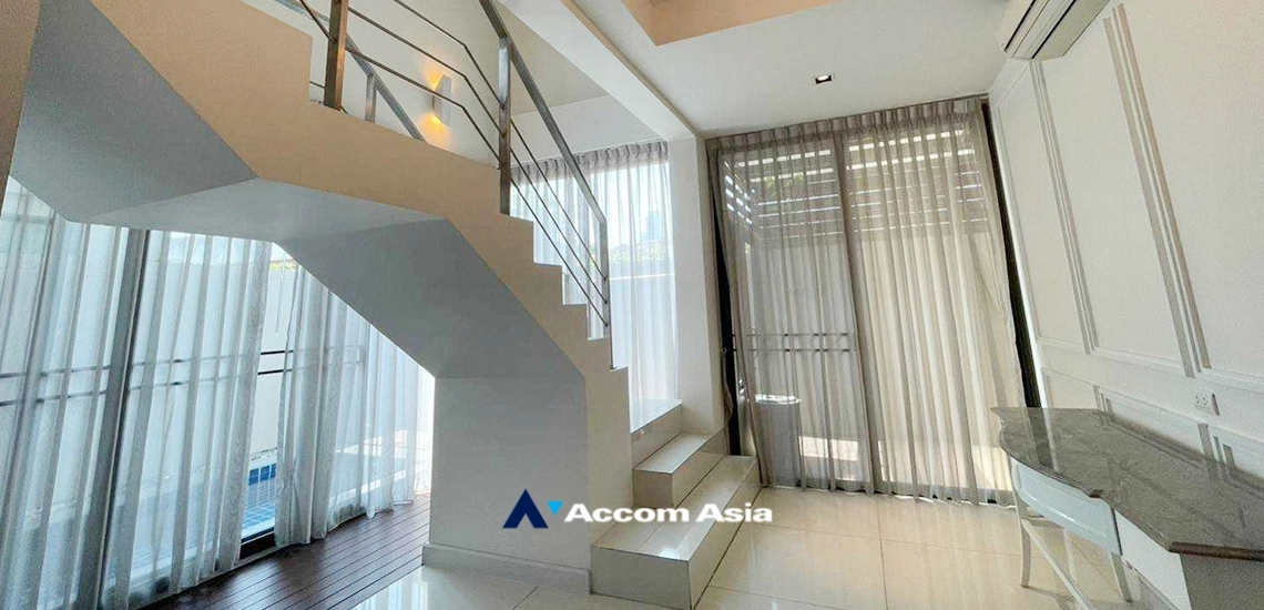  1  3 br Townhouse For Sale in Sukhumvit ,Bangkok BTS Ekkamai at The Park lane 22 AA34040