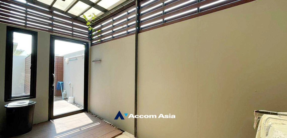 17  3 br Townhouse For Sale in Sukhumvit ,Bangkok BTS Ekkamai at The Park lane 22 AA34040