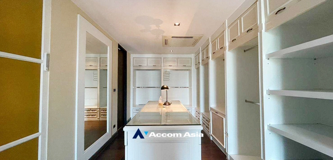 10  3 br Townhouse For Sale in Sukhumvit ,Bangkok BTS Ekkamai at The Park lane 22 AA34040