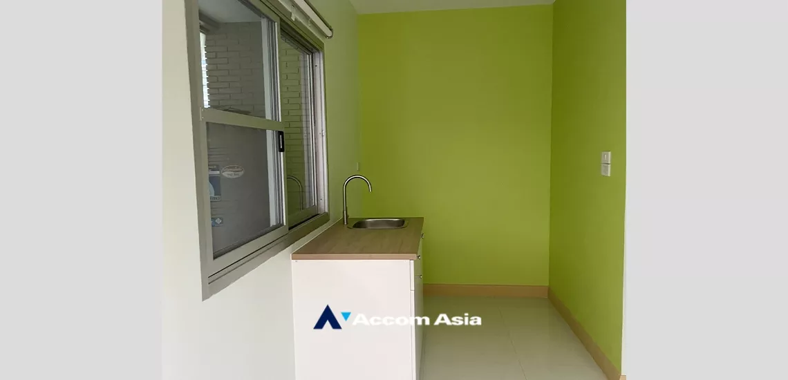 6  2 br Townhouse For Rent in Sukhumvit ,Bangkok BTS Phra khanong AA34042