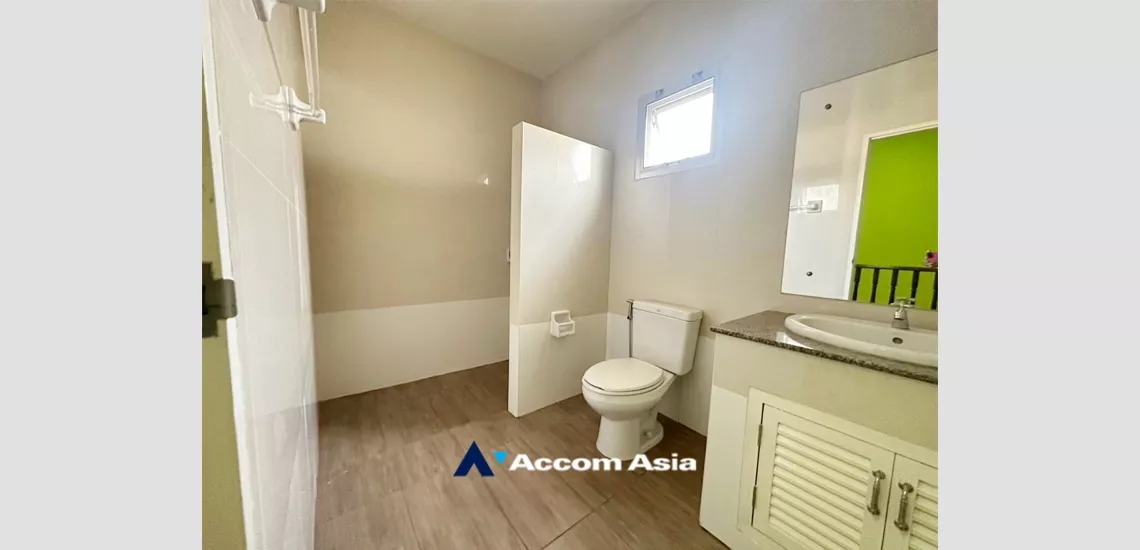 12  2 br Townhouse For Rent in Sukhumvit ,Bangkok BTS Phra khanong AA34042