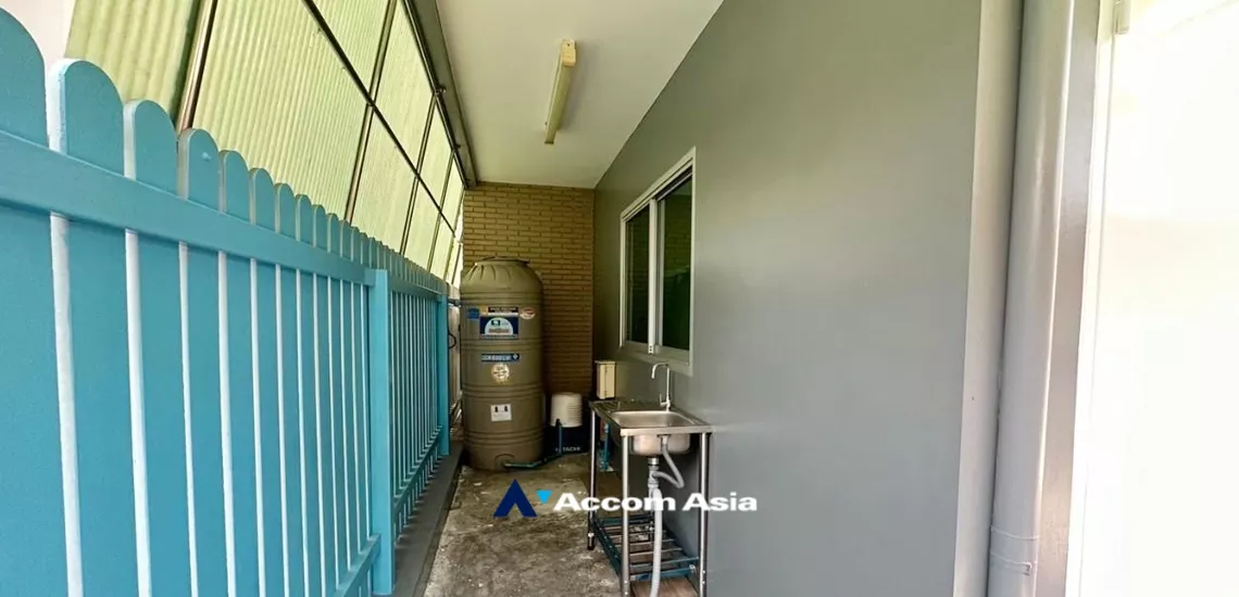 18  2 br Townhouse For Rent in Sukhumvit ,Bangkok BTS Phra khanong AA34042