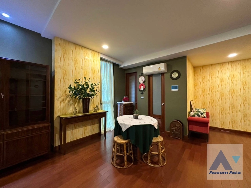  1  3 br Condominium For Rent in Ploenchit ,Bangkok BTS National Stadium at Pathumwan Oasis AA34059