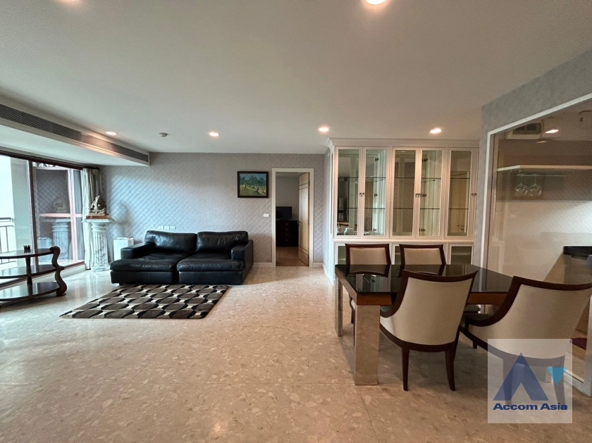  1  2 br Condominium For Rent in Ploenchit ,Bangkok BTS Ploenchit at The Crest Ruamrudee AA34089