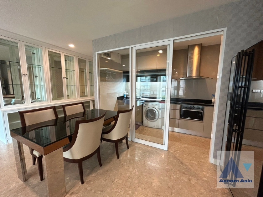 5  2 br Condominium For Rent in Ploenchit ,Bangkok BTS Ploenchit at The Crest Ruamrudee AA34089