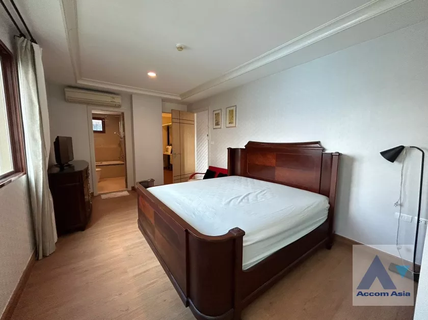 9  2 br Condominium For Rent in Ploenchit ,Bangkok BTS Ploenchit at The Crest Ruamrudee AA34089