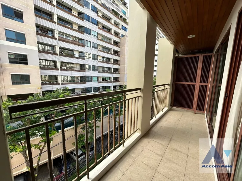 17  2 br Condominium For Rent in Ploenchit ,Bangkok BTS Ploenchit at The Crest Ruamrudee AA34089