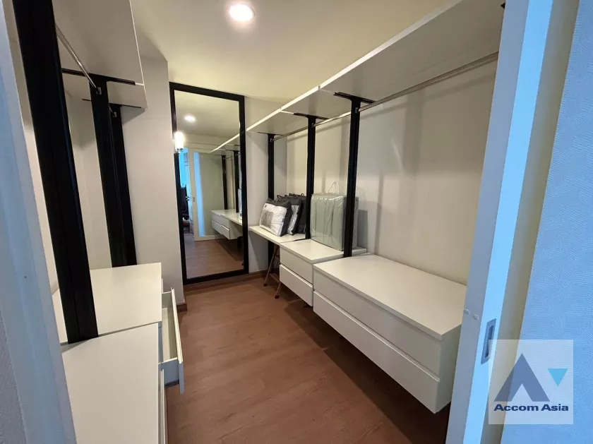 14  2 br Condominium For Rent in Ploenchit ,Bangkok BTS Ploenchit at The Crest Ruamrudee AA34089