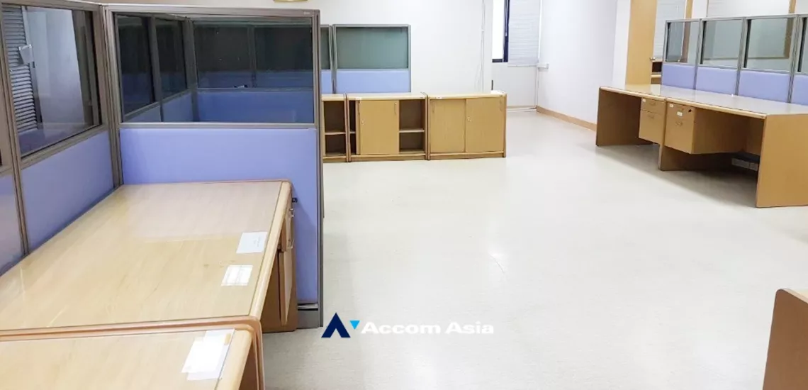  1  Office Space for rent and sale in Sathorn ,Bangkok MRT Khlong Toei - MRT Lumphini AA34092