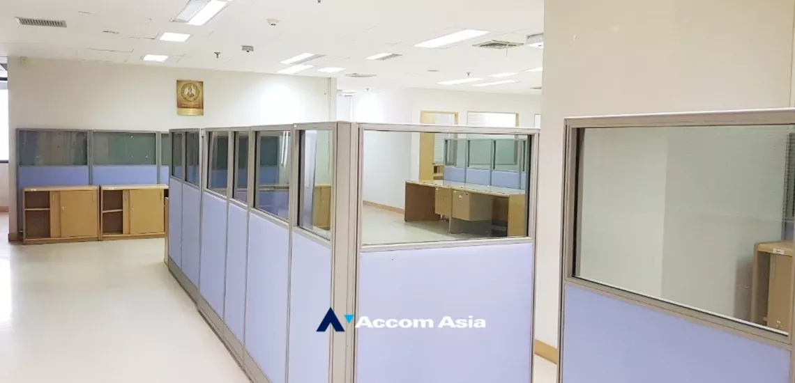  1  Office Space for rent and sale in Sathorn ,Bangkok MRT Khlong Toei - MRT Lumphini AA34092