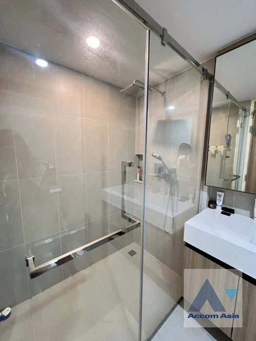 6  1 br Condominium For Rent in Ploenchit ,Bangkok BTS Chitlom at Na Vara Residence AA34093