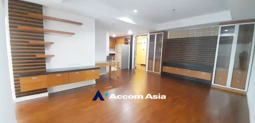  2 Bedrooms  Condominium For Rent & Sale in Sathorn, Bangkok  near BRT Thanon Chan (24831)