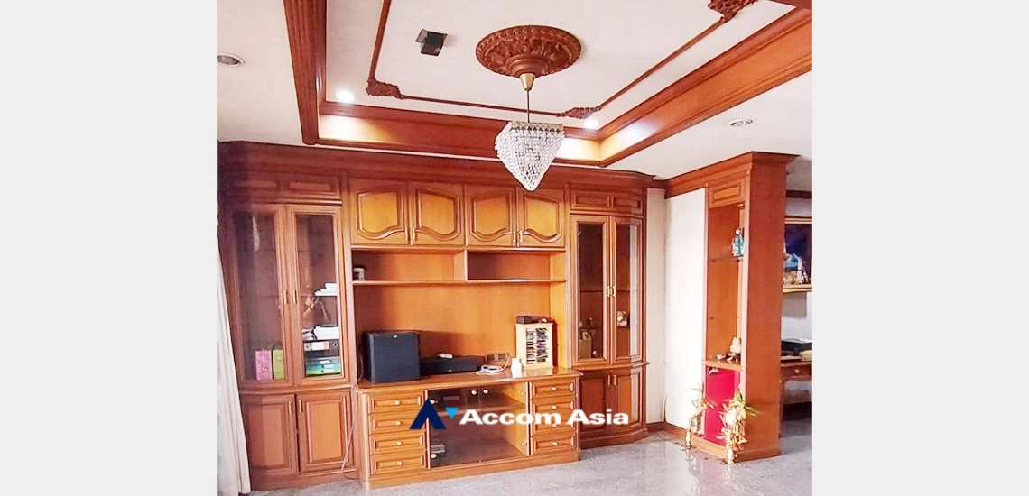  1  4 br Townhouse For Sale in Rama 3 ,Bangkok BRT Nararam 3 AA34103