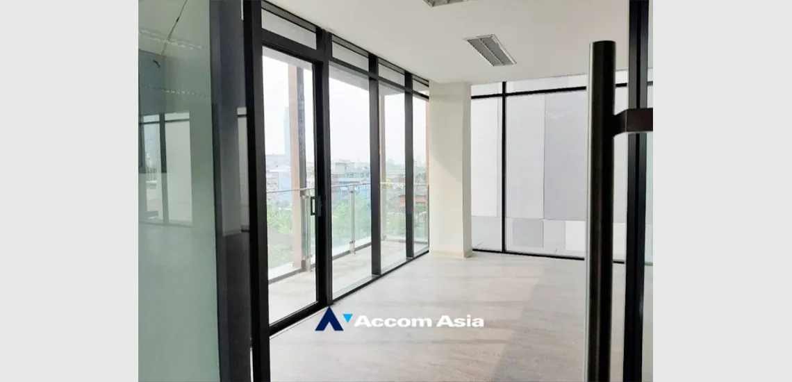  Office space For Rent in Charoenkrung, Bangkok  near BRT Rama III Bridge (AA34106)