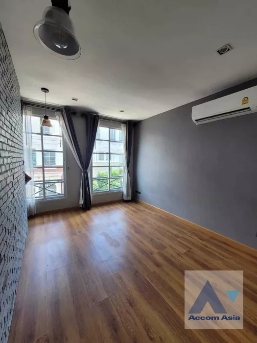 11  3 br Townhouse For Rent in Sathorn ,Bangkok BRT Wat Dokmai at Baan Klang Krung Sathorn Narathiwas AA34107