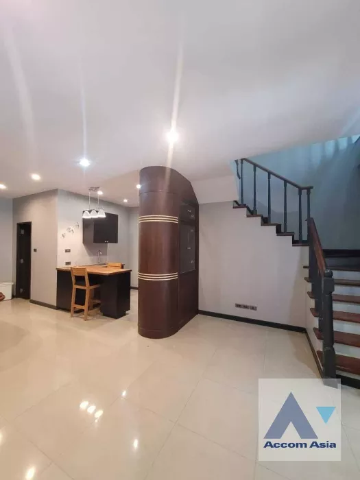  1  3 br Townhouse For Rent in Sathorn ,Bangkok BRT Wat Dokmai at Baan Klang Krung Sathorn Narathiwas AA34107