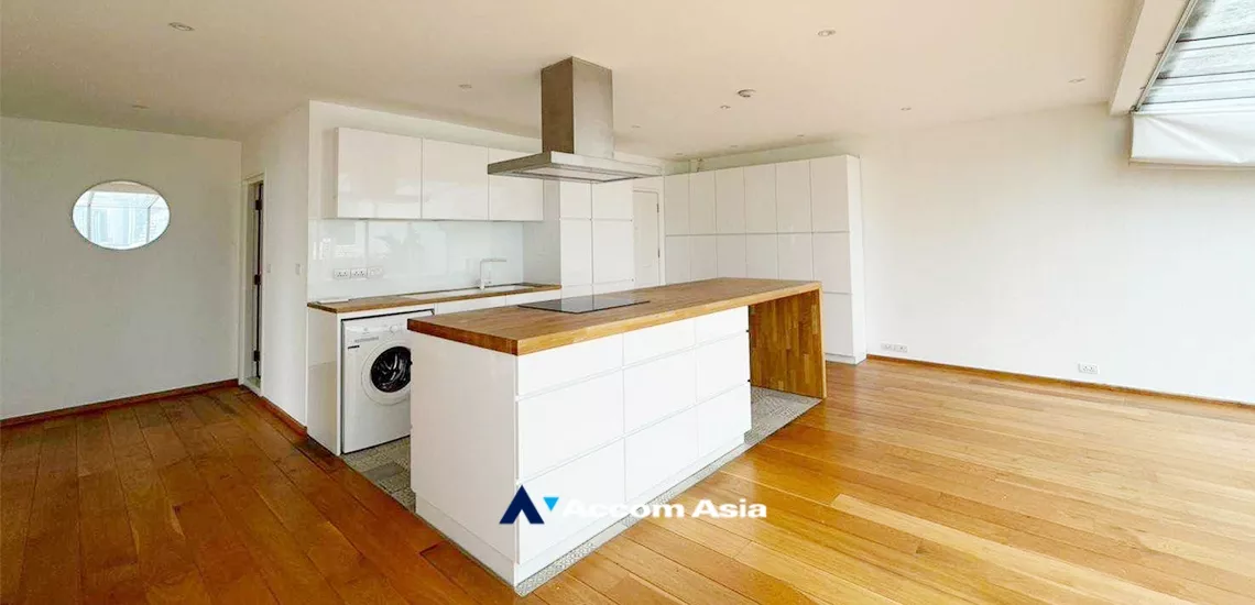 unitBaan Sukhumvit 36 Condominium