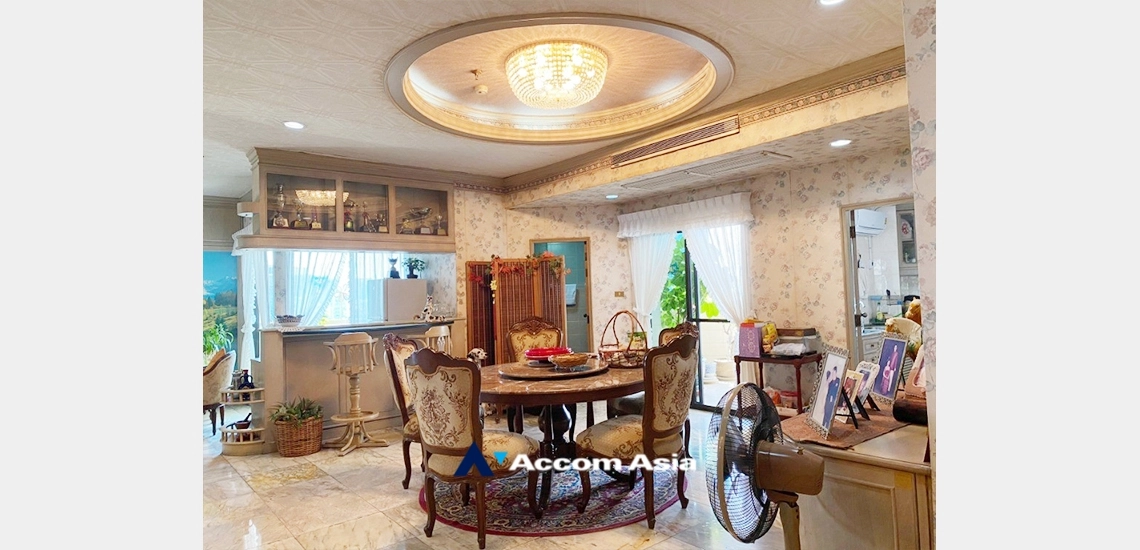  1  4 br Condominium For Sale in Sukhumvit ,Bangkok BTS Thong Lo at Fifty Fifth Tower AA34117