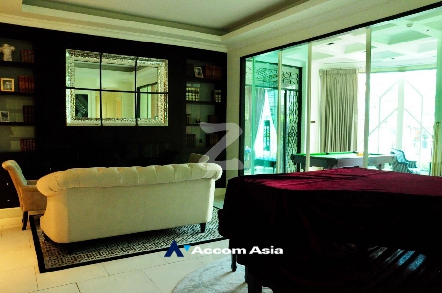 10  3 br Condominium for rent and sale in Sukhumvit ,Bangkok BTS Phrom Phong at Royce Private Residences AA34124