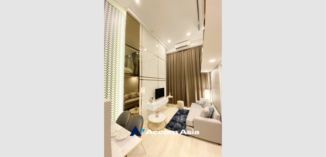 unit 2 Bedrooms  Condominium For Sale in Sathorn, Bangkok  near BTS Chong Nonsi (AA34158)