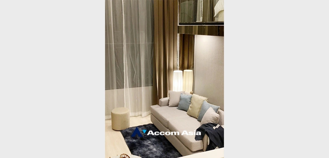 unit 2 Bedrooms  Condominium For Sale in Sathorn, Bangkok  near BTS Chong Nonsi (AA34158)