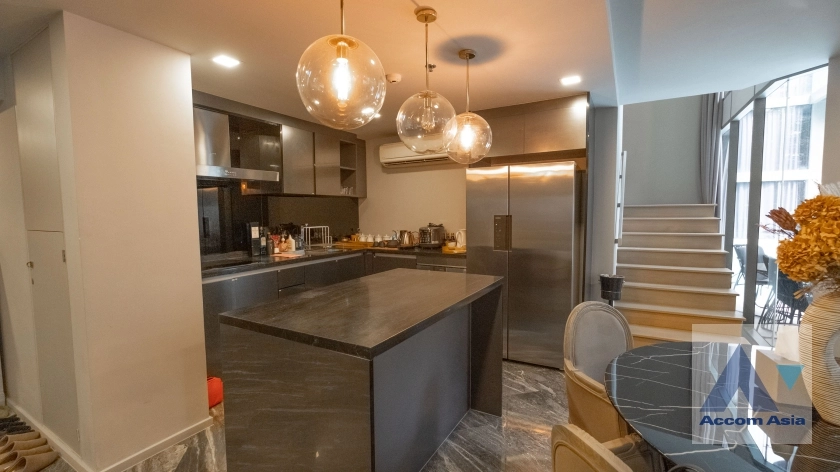 8  3 br Condominium For Sale in Sukhumvit ,Bangkok BTS Phrom Phong at Ashton Residence 41 AA34165