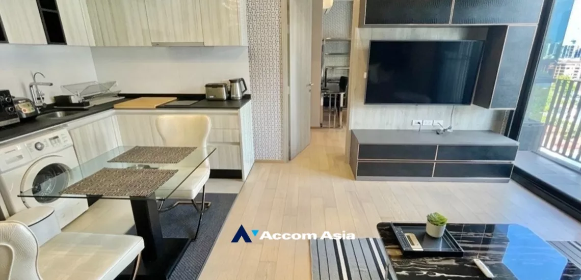HQ Thonglor Condominium  1 Bedroom for Sale & Rent BTS Thong Lo in Sukhumvit Bangkok