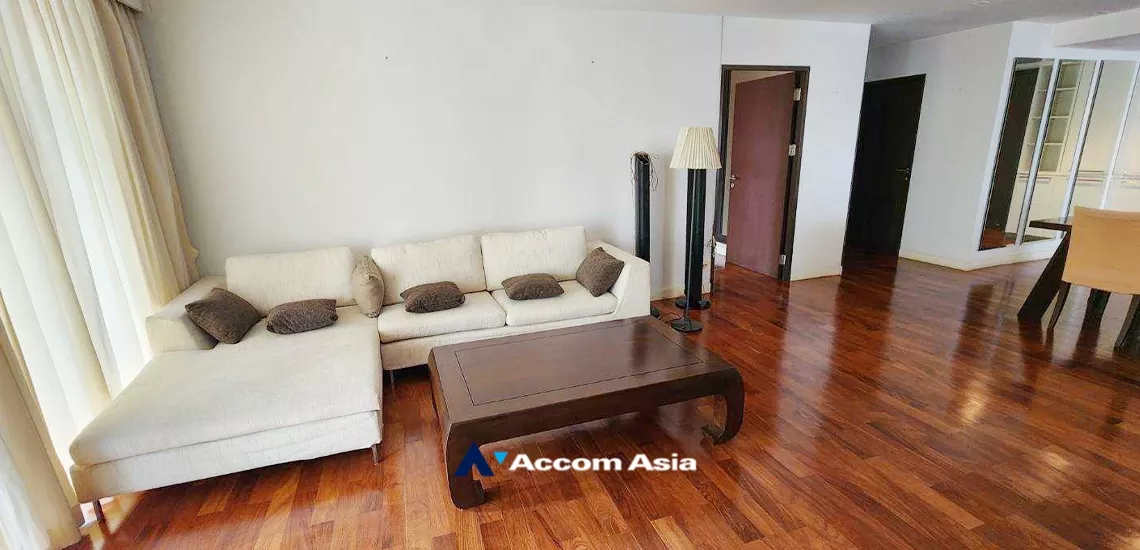  1  3 br Condominium For Rent in Ploenchit ,Bangkok BTS Chitlom at Urbana Langsuan AA34175