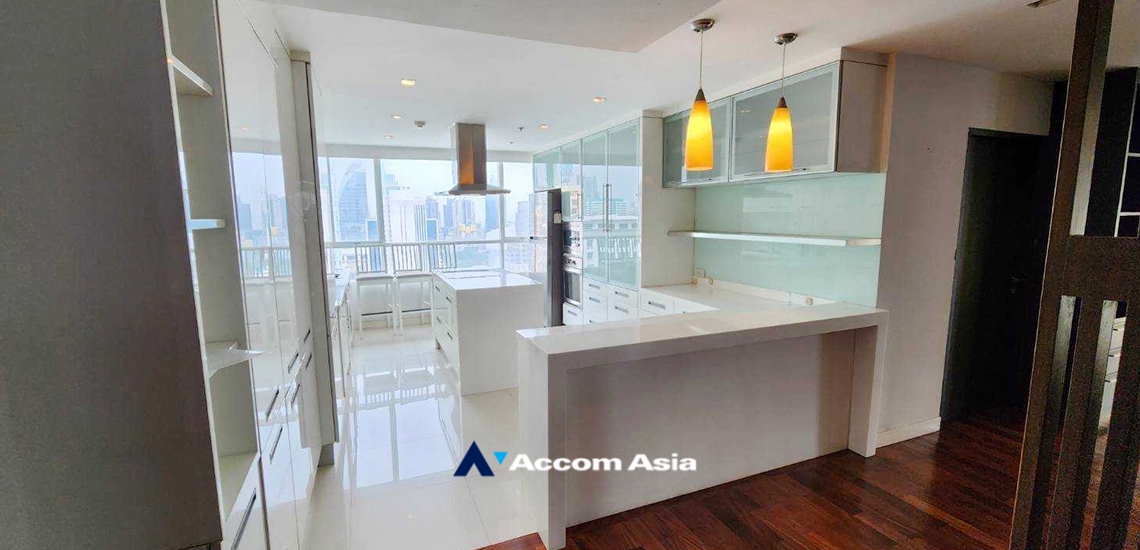 6  3 br Condominium for rent and sale in Ploenchit ,Bangkok BTS Chitlom at Urbana Langsuan AA34175