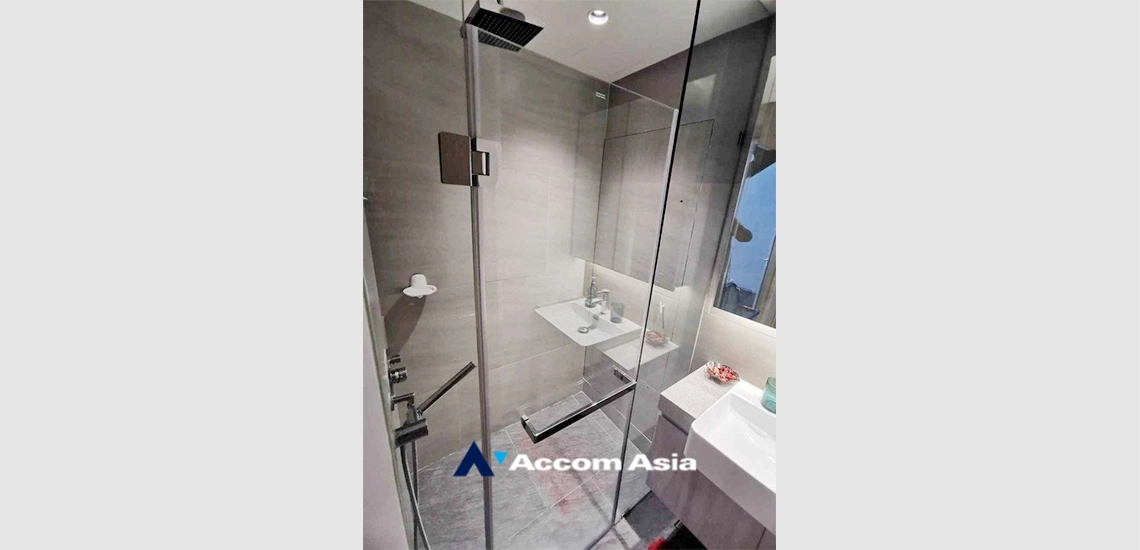 10  2 br Condominium for rent and sale in Silom ,Bangkok BTS Surasak at The Lofts Silom AA34176