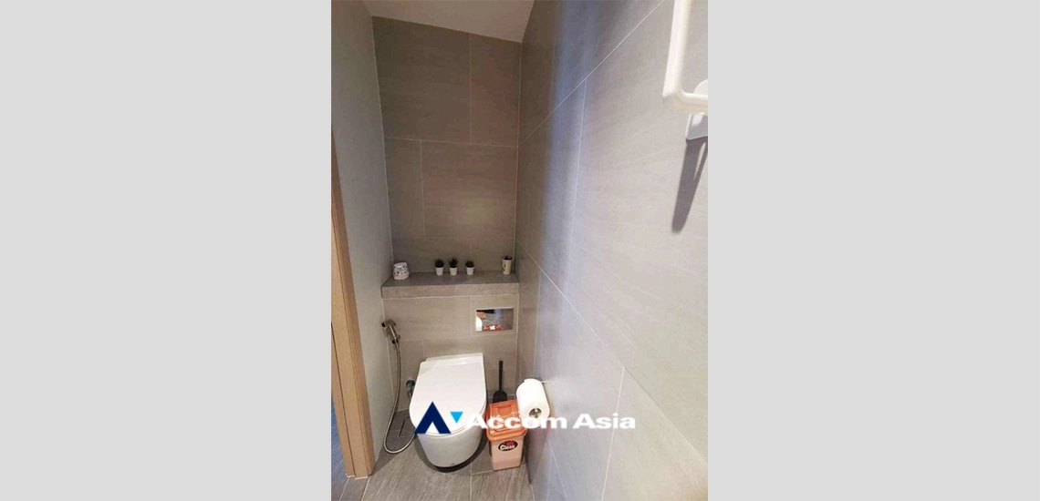 11  2 br Condominium for rent and sale in Silom ,Bangkok BTS Surasak at The Lofts Silom AA34176