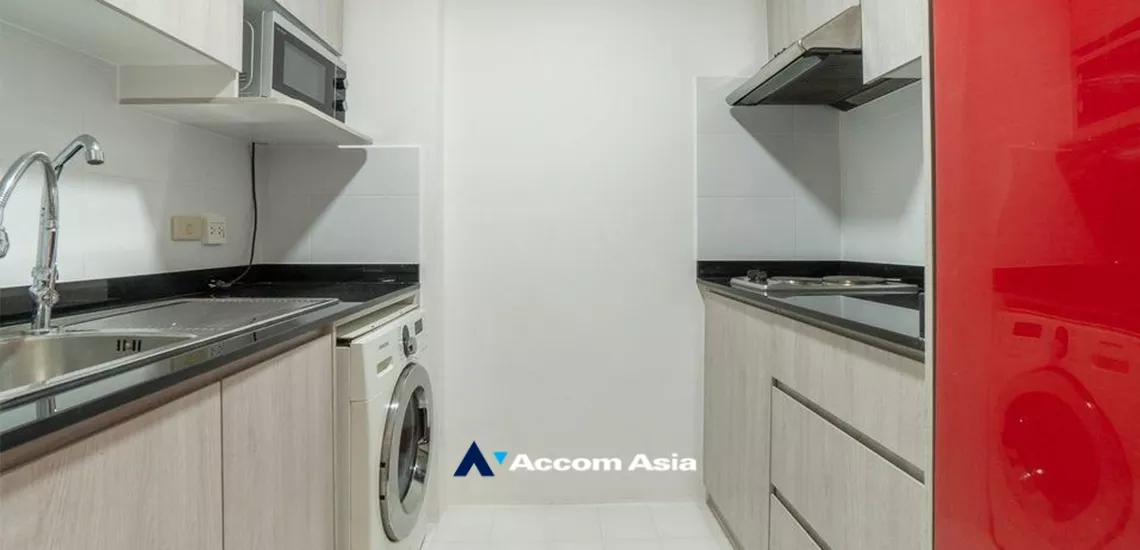5  2 br Condominium For Rent in Ploenchit ,Bangkok BTS Ploenchit at Navin Court AA34178
