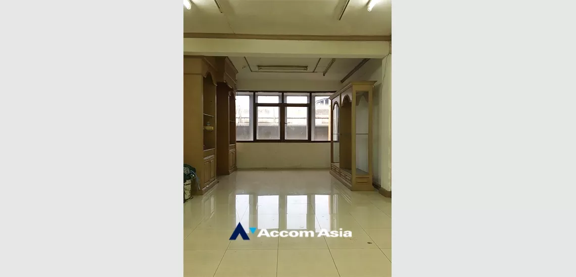 unit Building For Rent in Sukhumvit, Bangkok  near BTS Phra khanong (AA34182)